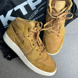 Jordan 1 mid Camel