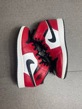 Jordan 1 Mid Chicago (taille 36,5)