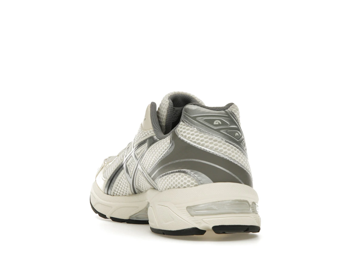 Vue 26 de ASICS Gel-1130 Cream Clay Grey 