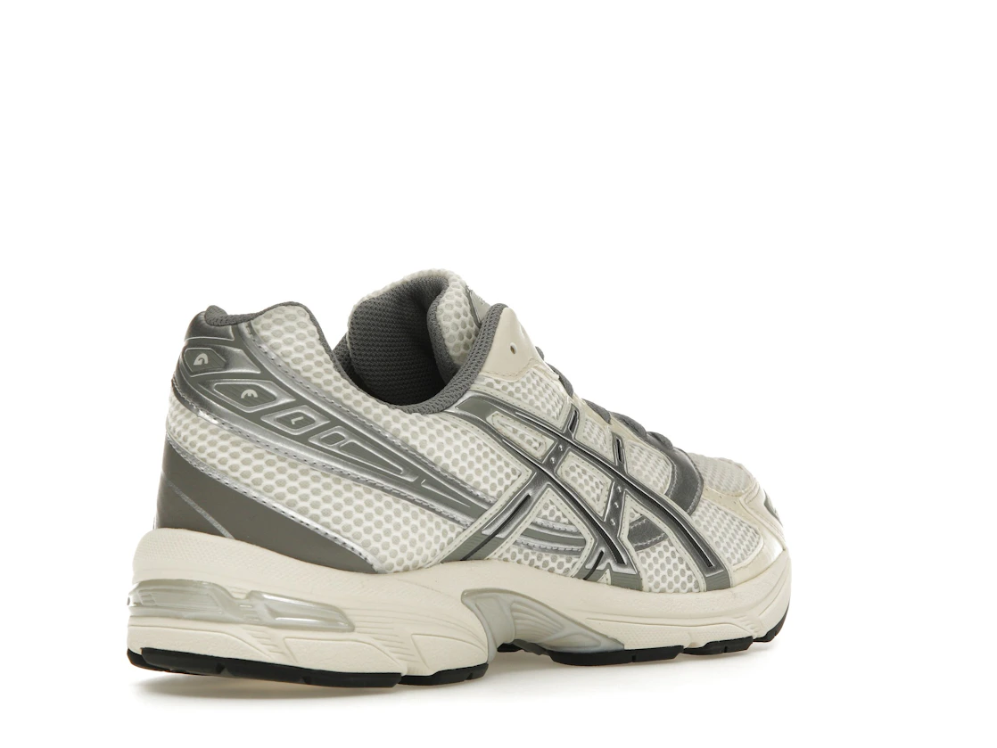 Vue 32 de ASICS Gel-1130 Cream Clay Grey 