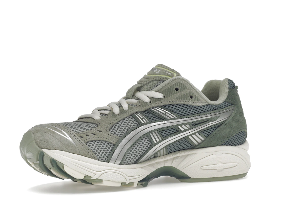 Vue 16 de ASICS Gel-Kayano 14 Olive Grey Pure Silver