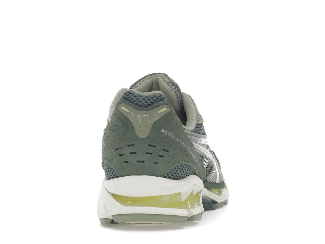 Vue 29 de ASICS Gel-Kayano 14 Olive Grey Pure Silver