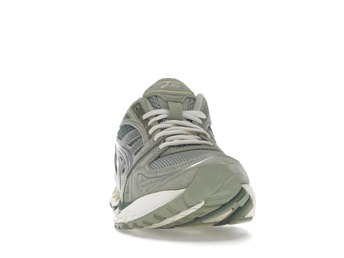 Vue 9 de ASICS Gel-Kayano 14 Olive Grey Pure Silver