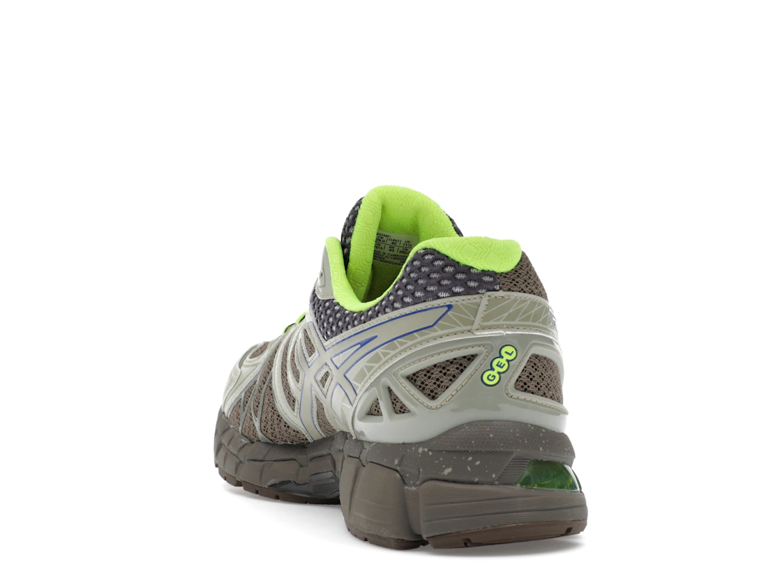 Vue 26 de ASICS Gel-Kayano 20 Bodega Success in Small Batches (Friends & Family)