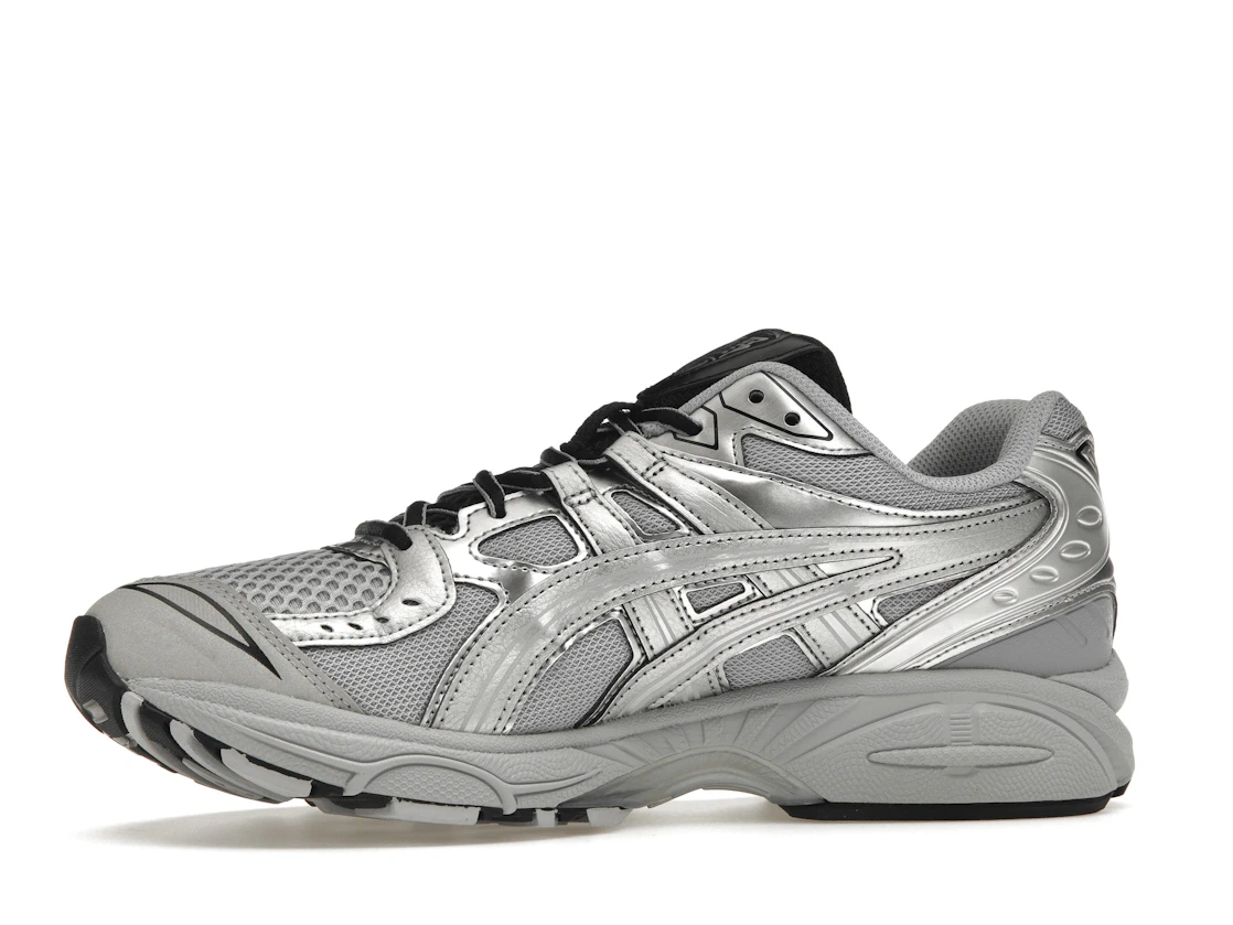 Vue 17 de ASICS Gel-Kayano Legacy Pure Silver