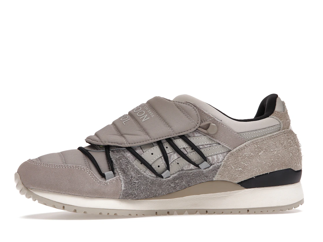 Vue 18 de ASICS Gel-Lyte III Limited Edt SBTG Monsoon Patrol 2 Lichen Green