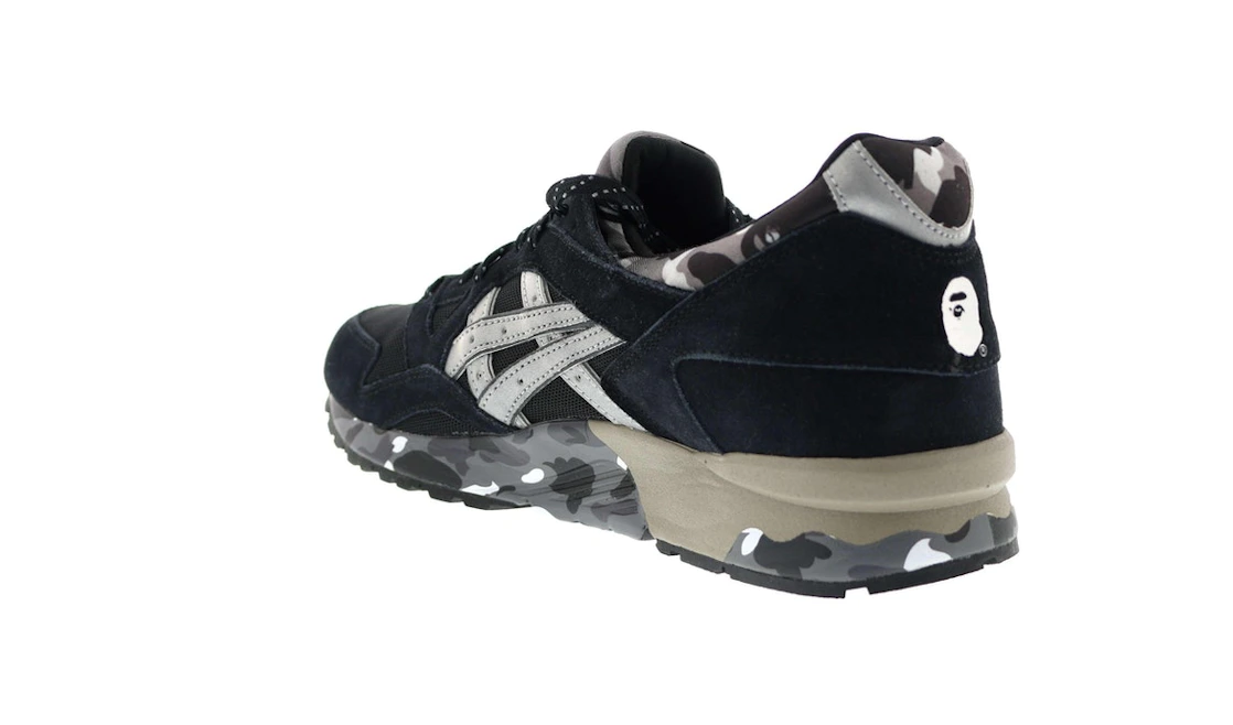 Vue 17 de ASICS Gel-Lyte V Bape Black Camo