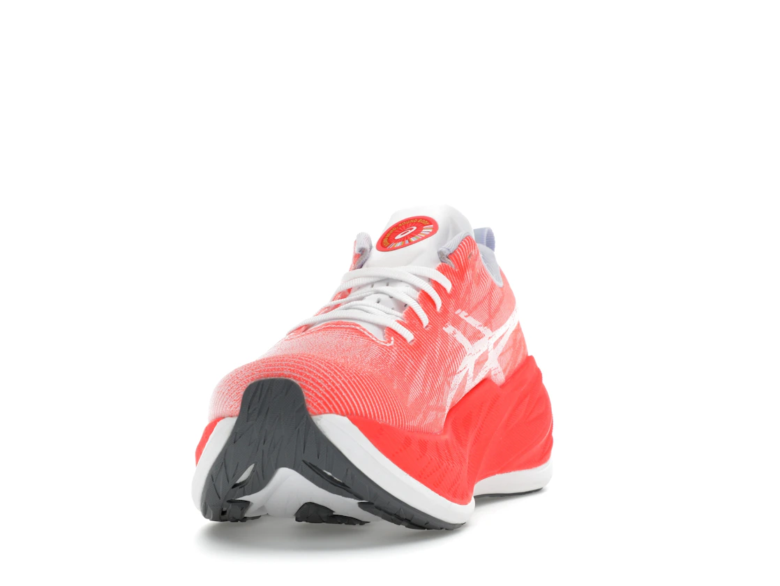 Vue 12 de ASICS Superblast White Sunrise Red