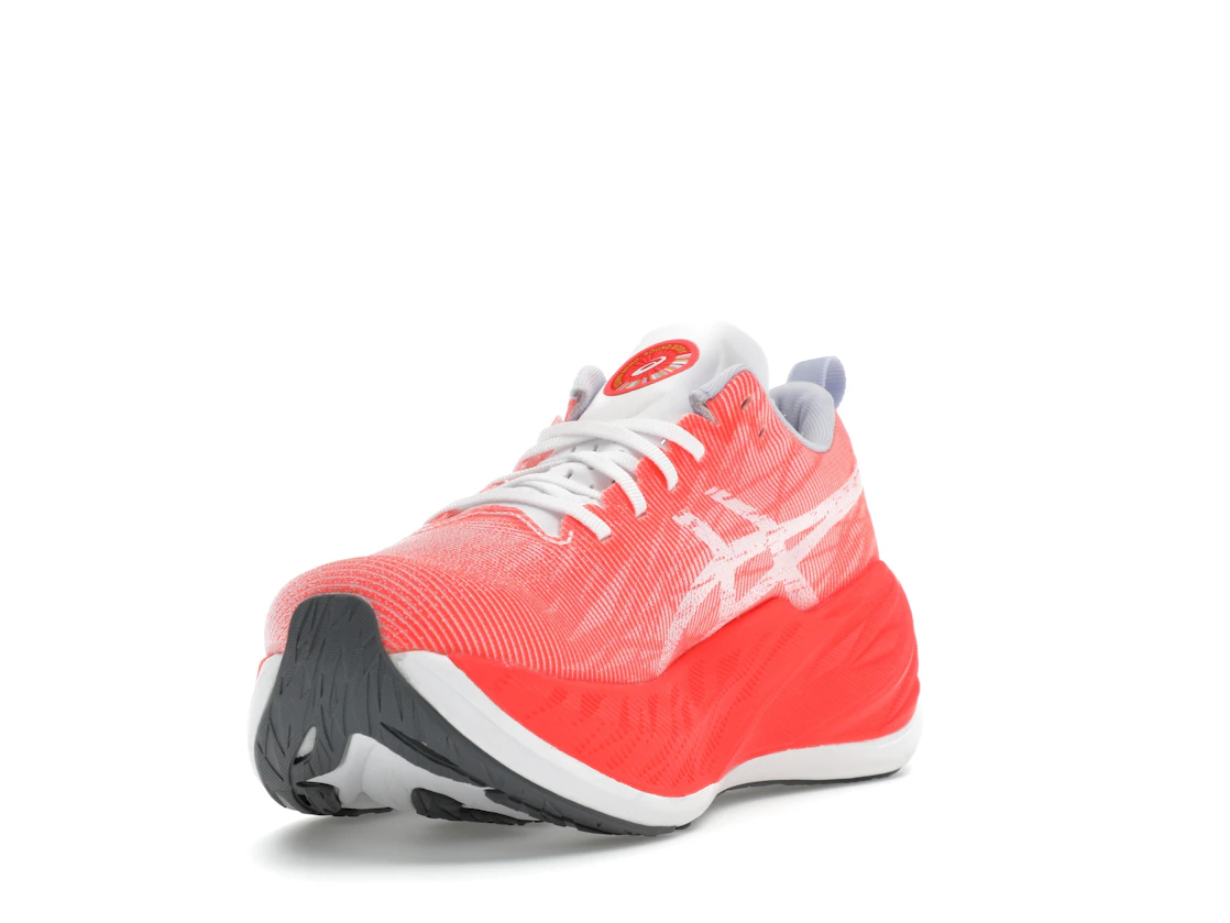 Vue 13 de ASICS Superblast White Sunrise Red
