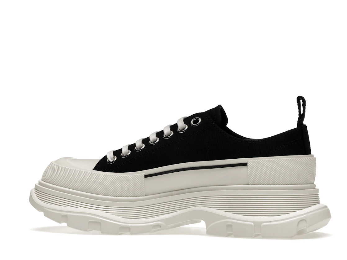 Vue 21 de Alexander McQueen Tread Slick Low Lace Up Black White FW21