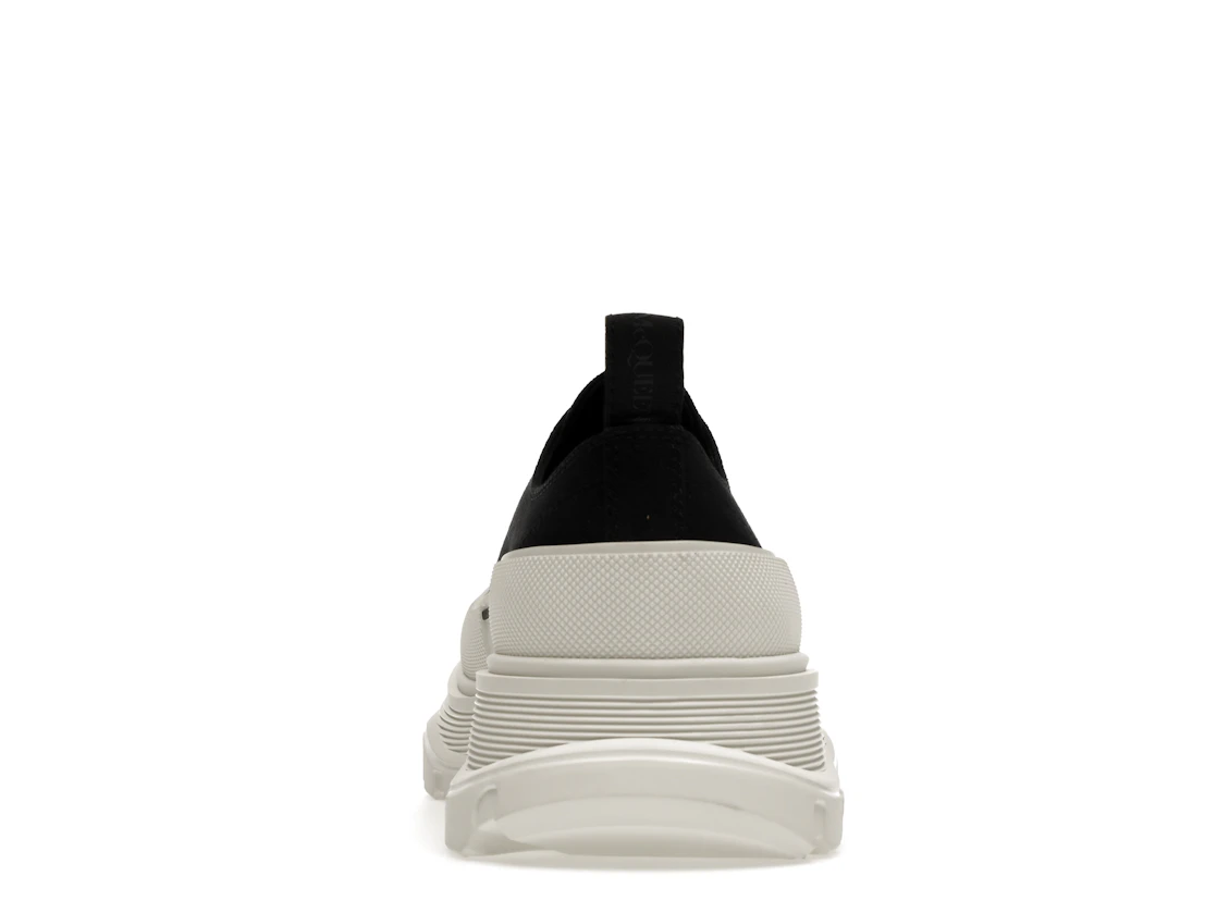 Vue 28 de Alexander McQueen Tread Slick Low Lace Up Black White FW21
