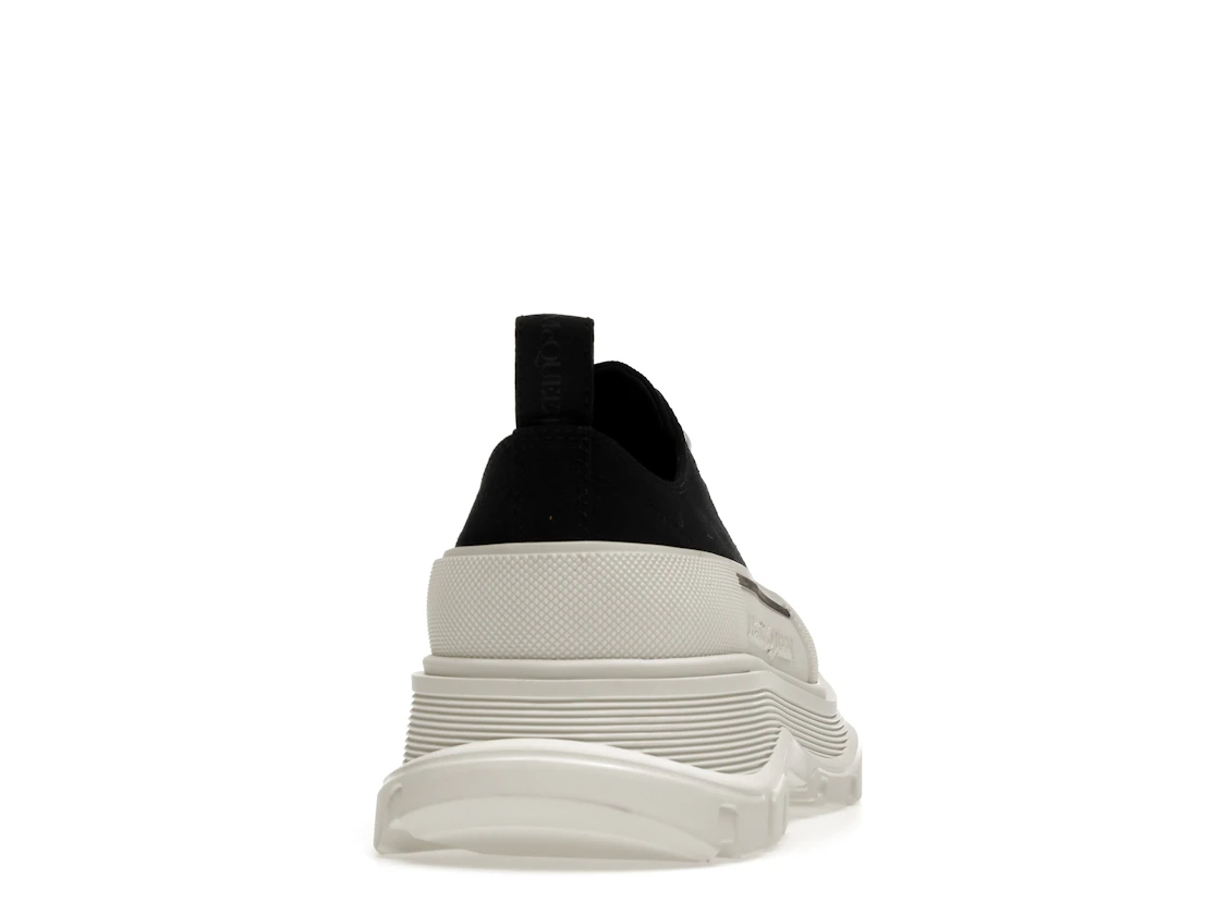 Vue 29 de Alexander McQueen Tread Slick Low Lace Up Black White FW21
