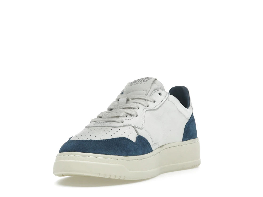 Vue 13 de Autry Medalist Leather Low White Capri
