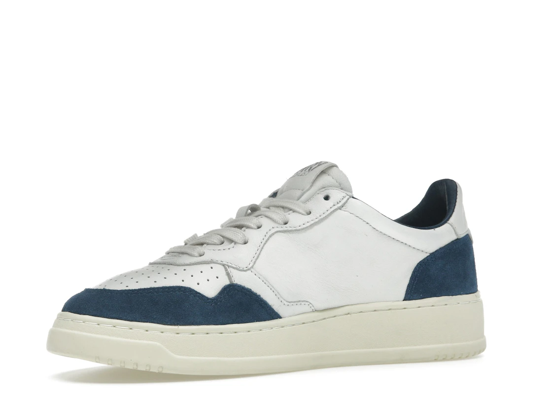 Vue 16 de Autry Medalist Leather Low White Capri