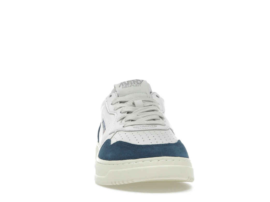 Vue 9 de Autry Medalist Leather Low White Capri