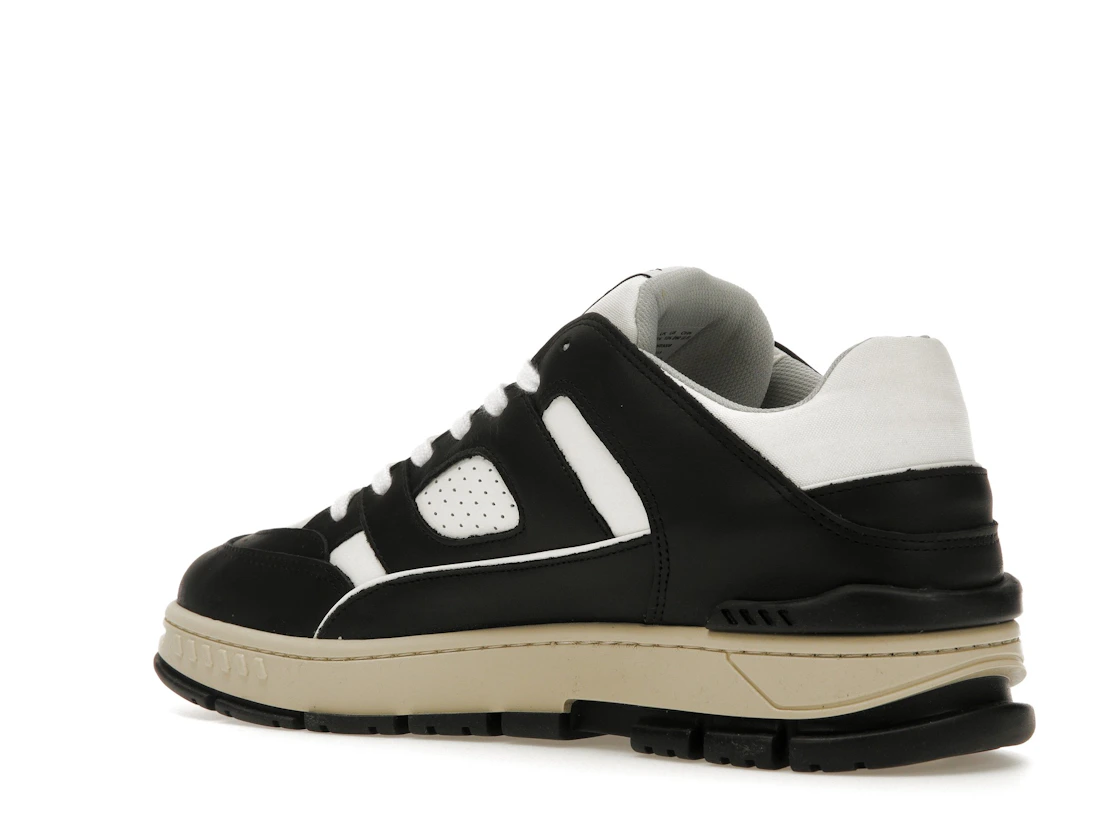 Vue 23 de Axel Arigato Area Lo Sneaker Black
