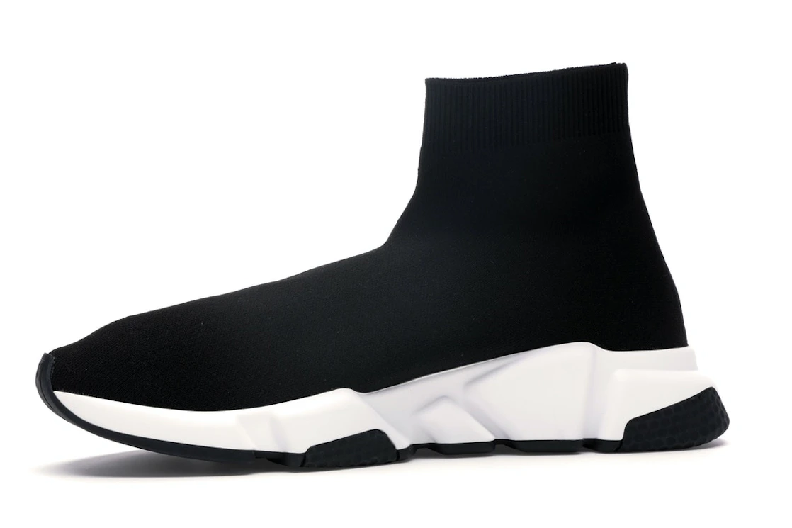 Vue 17 de Balenciaga Speed Graffiti Trainers Black White