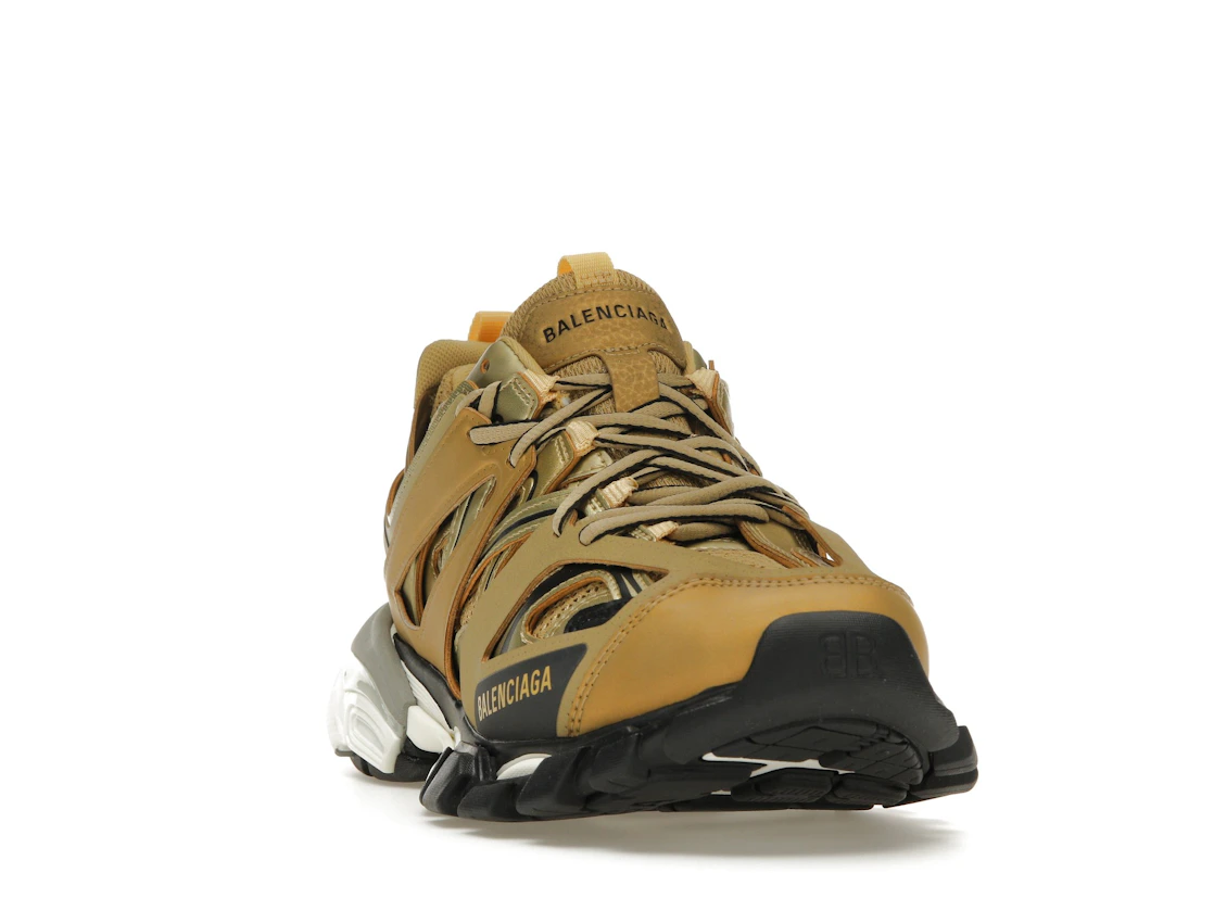 Vue 8 de Balenciaga Track Trainer Gold 