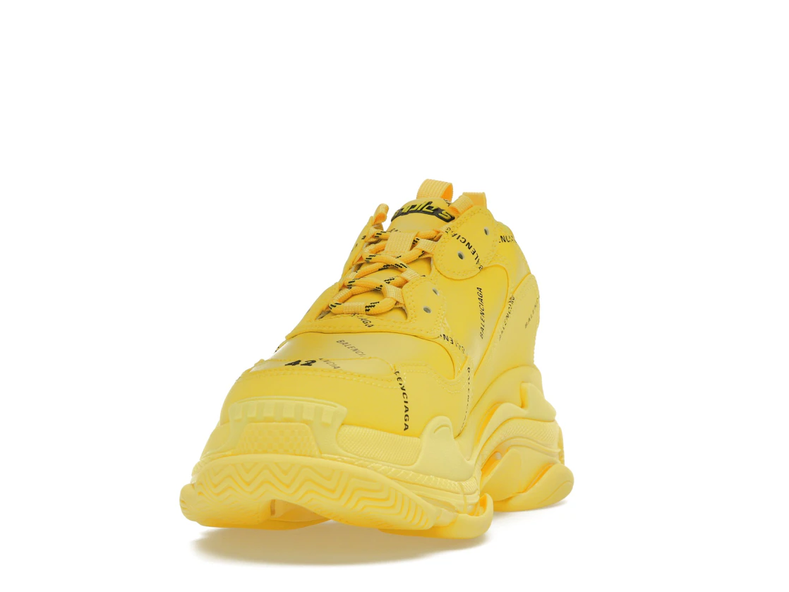 Vue 12 de Balenciaga Triple S Allover Logo Yellow