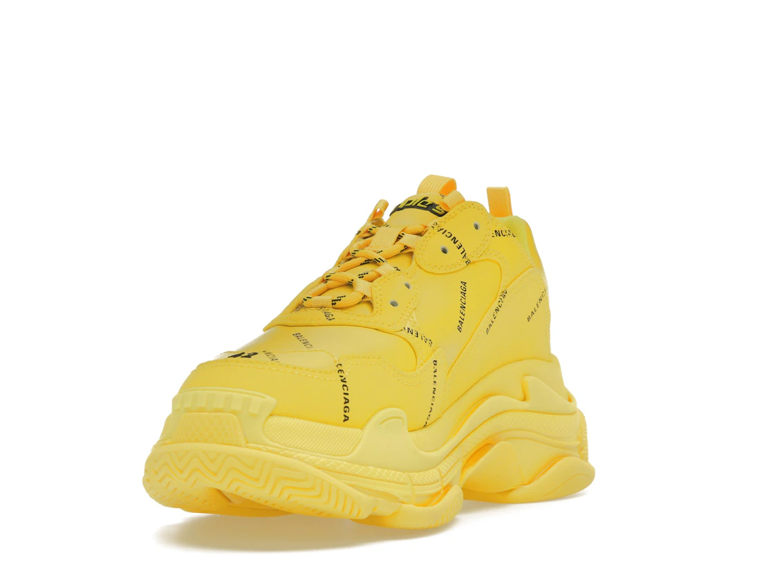 Vue 13 de Balenciaga Triple S Allover Logo Yellow