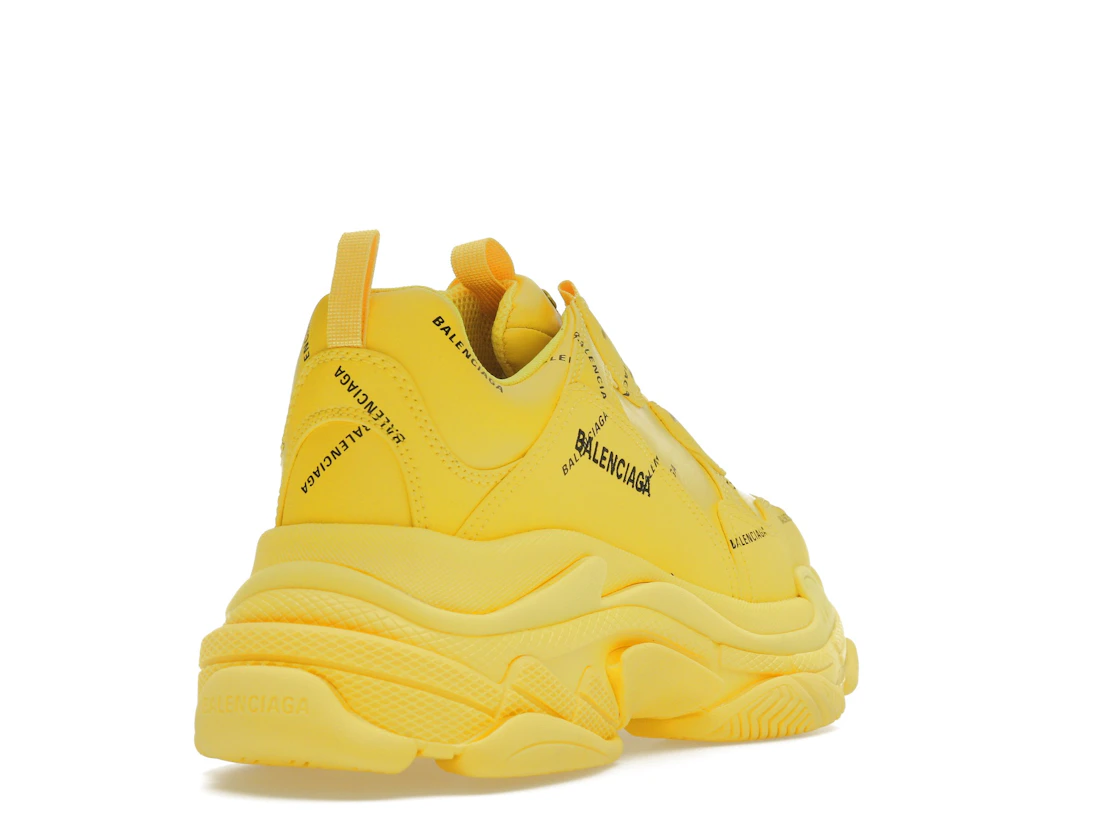 Vue 31 de Balenciaga Triple S Allover Logo Yellow