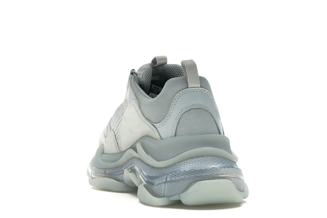 Vue 26 de Balenciaga Triple S Clear Sole Grey