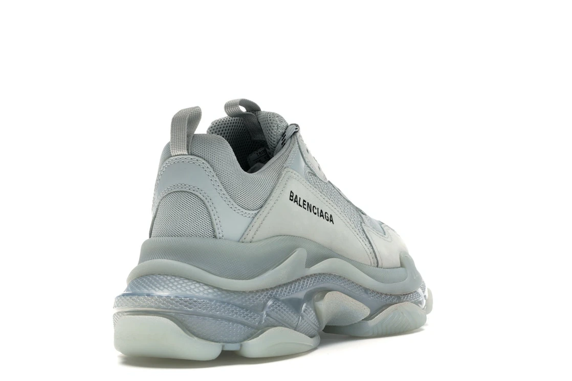 Vue 31 de Balenciaga Triple S Clear Sole Grey