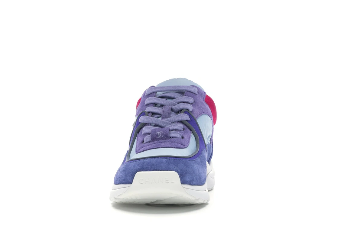 Vue 11 de Chanel Low Top Trainer CC Ivory Blue 