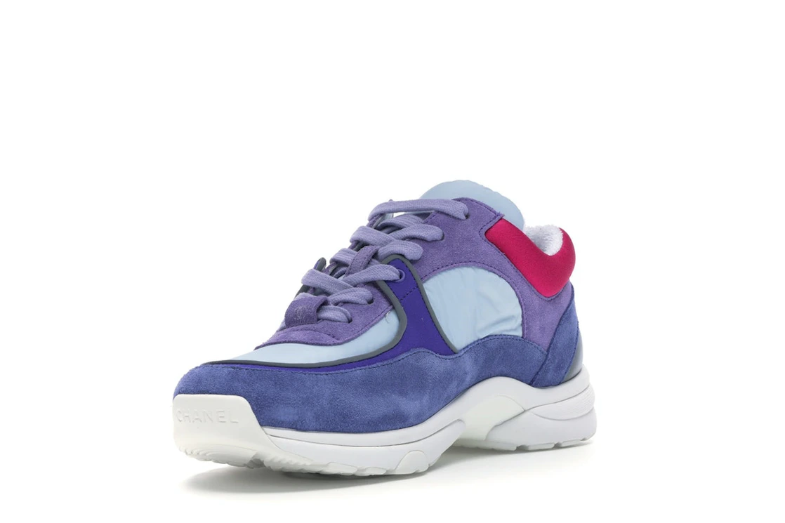 Vue 14 de Chanel Low Top Trainer CC Ivory Blue 