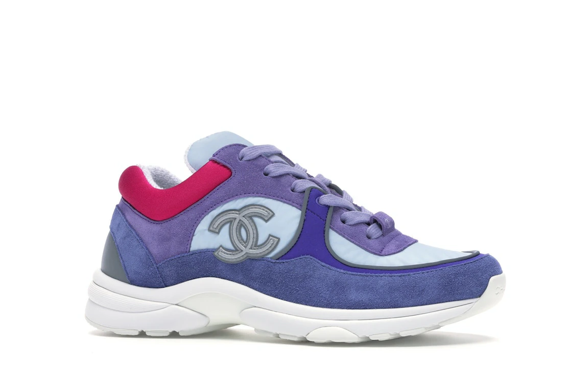 Vue 3 de Chanel Low Top Trainer CC Ivory Blue 