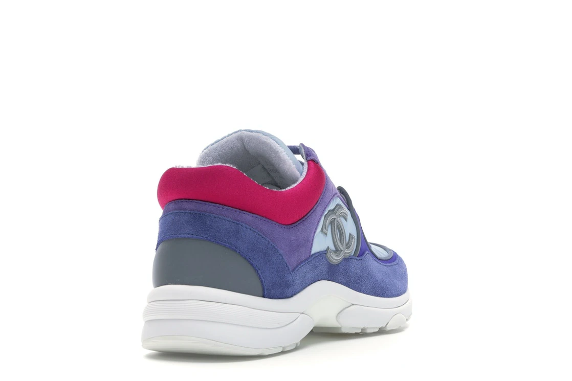 Vue 31 de Chanel Low Top Trainer CC Ivory Blue 
