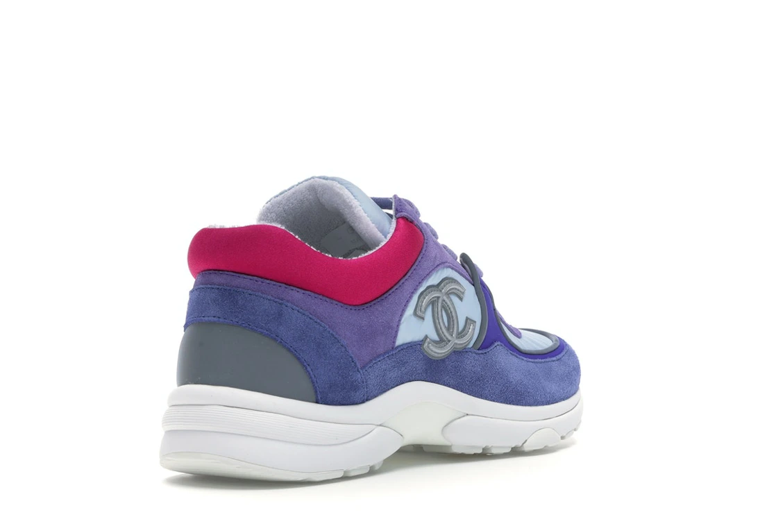 Vue 32 de Chanel Low Top Trainer CC Ivory Blue 