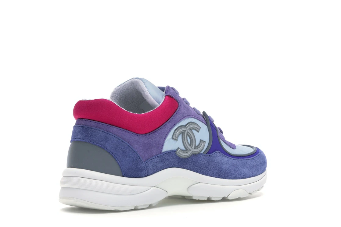 Vue 33 de Chanel Low Top Trainer CC Ivory Blue 