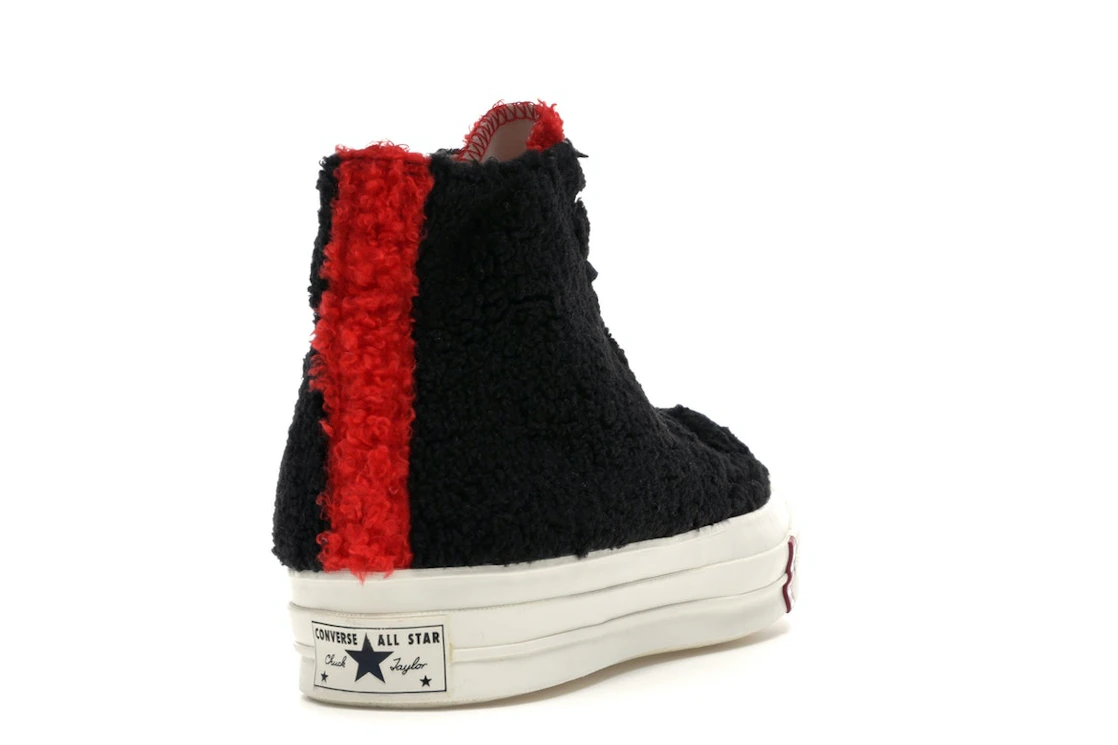 Vue 30 de Converse Chuck Taylor All Star 70 Hi Kith x Disney Fur