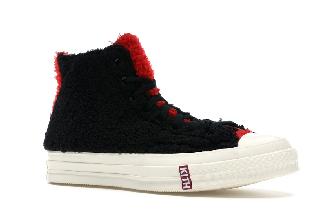 Vue 4 de Converse Chuck Taylor All Star 70 Hi Kith x Disney Fur