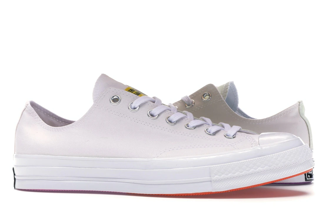 Vue 2 de Converse Chuck Taylor All Star 70 Ox Chinatown Market UV