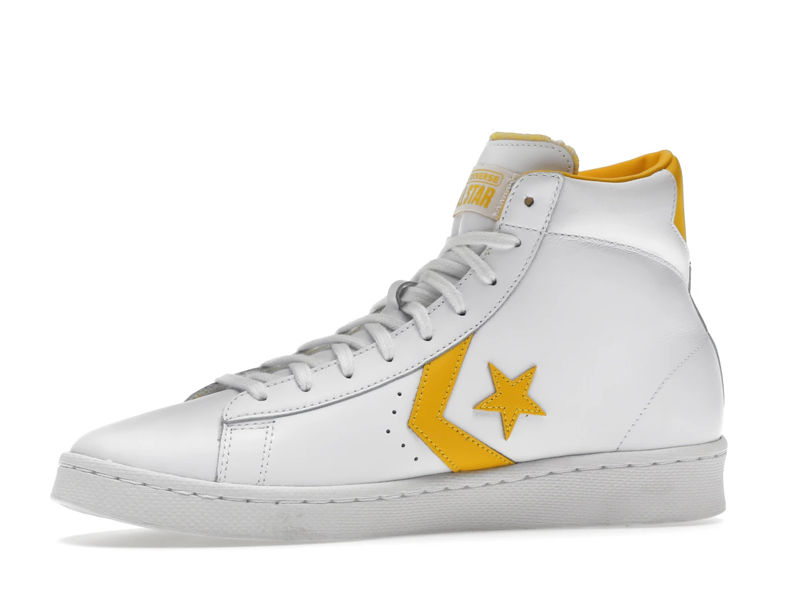 Vue 17 de Converse Pro Leather Hi White Amarillo