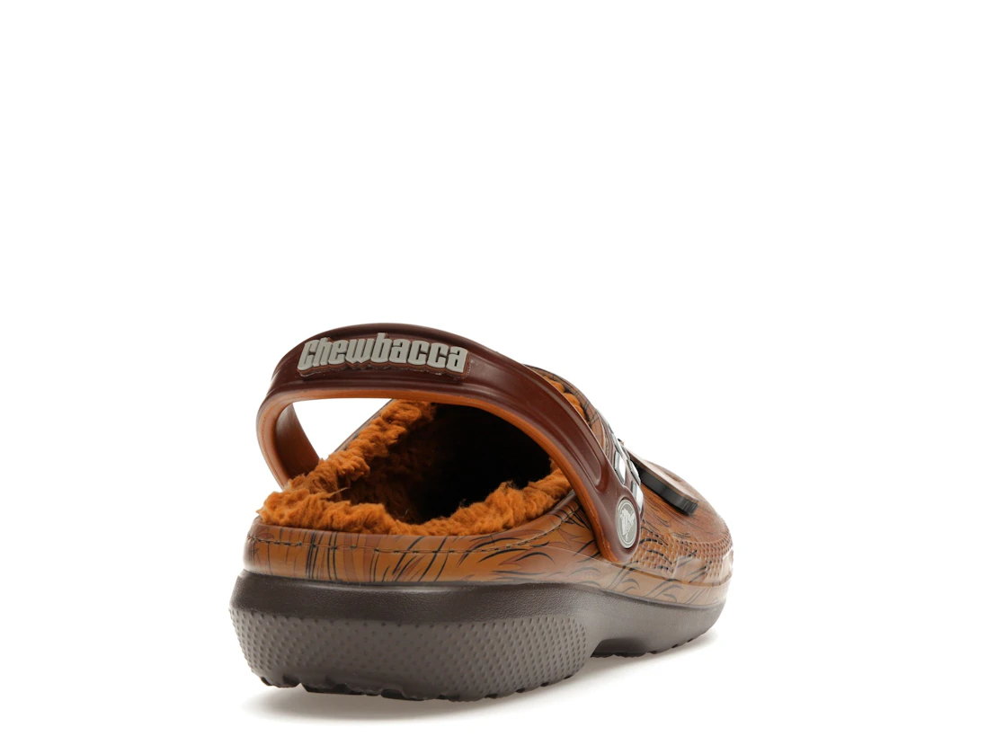 Vue 30 de Crocs Classic Lined Clog Star Wars Chewbacca