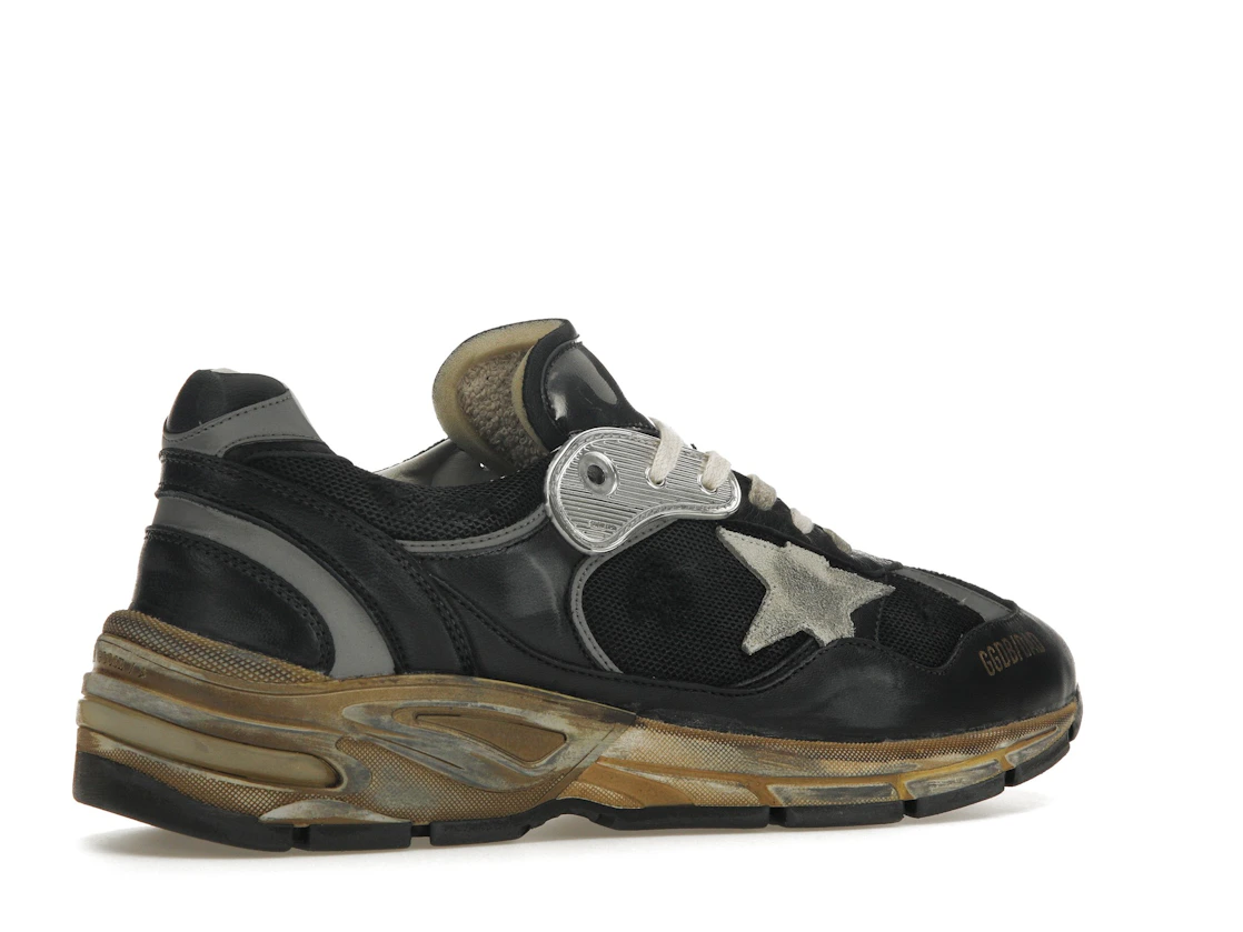 Vue 34 de Golden Goose Running Dad Black Grey