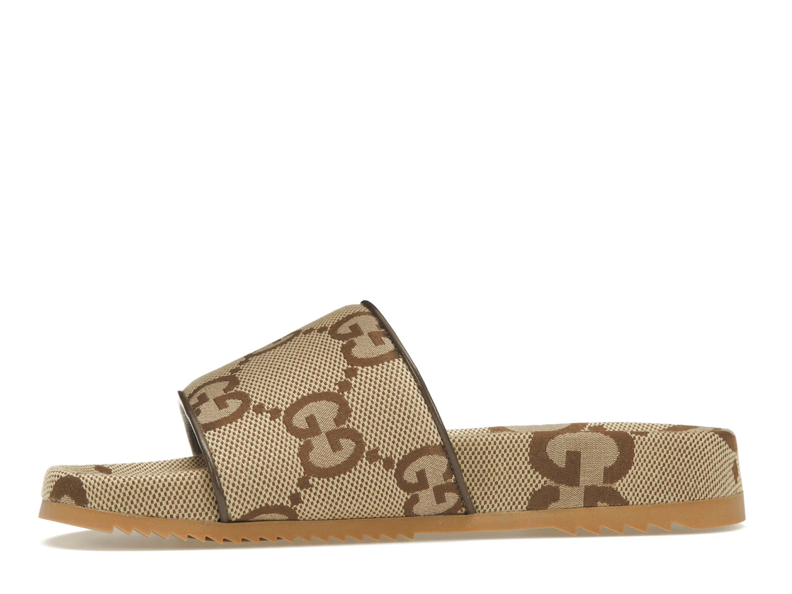 Vue 18 de Gucci maxi GG Canvas Slides Camel Ebony