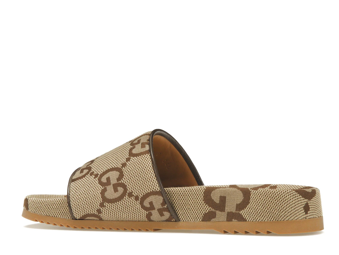 Vue 21 de Gucci maxi GG Canvas Slides Camel Ebony