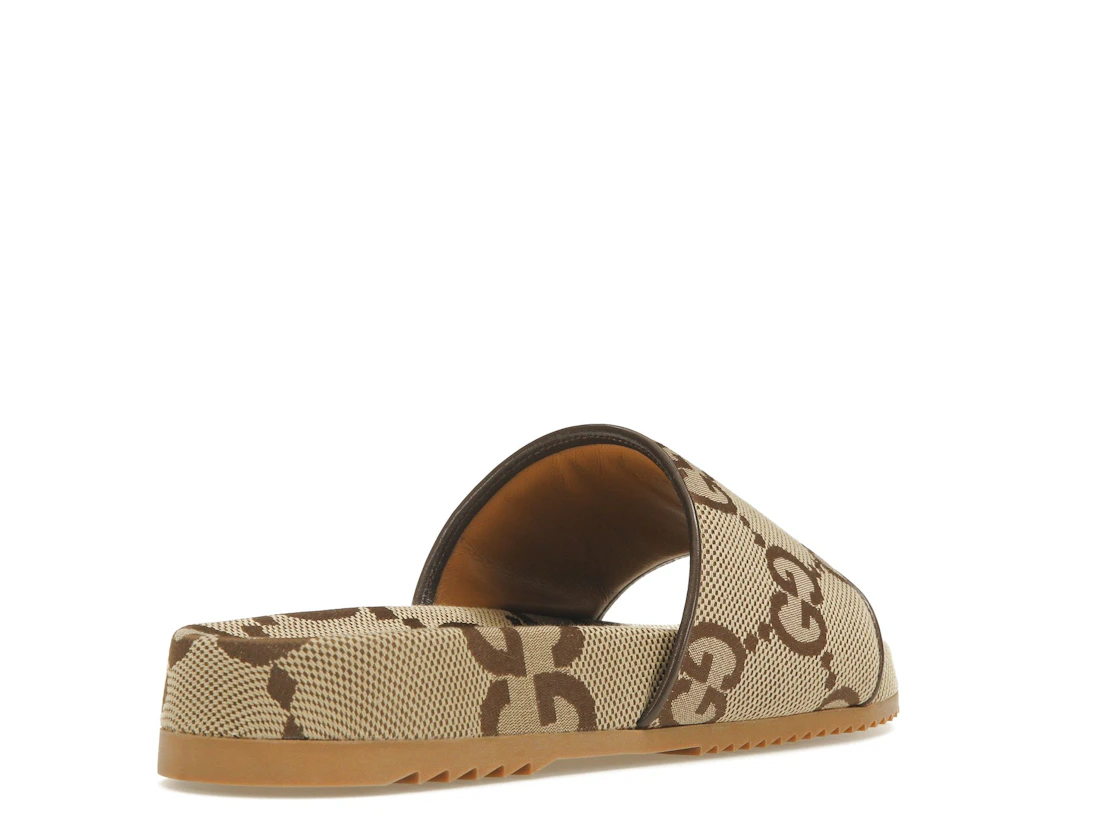 Vue 32 de Gucci maxi GG Canvas Slides Camel Ebony