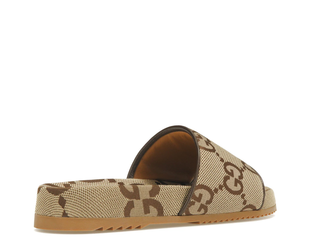 Vue 33 de Gucci maxi GG Canvas Slides Camel Ebony