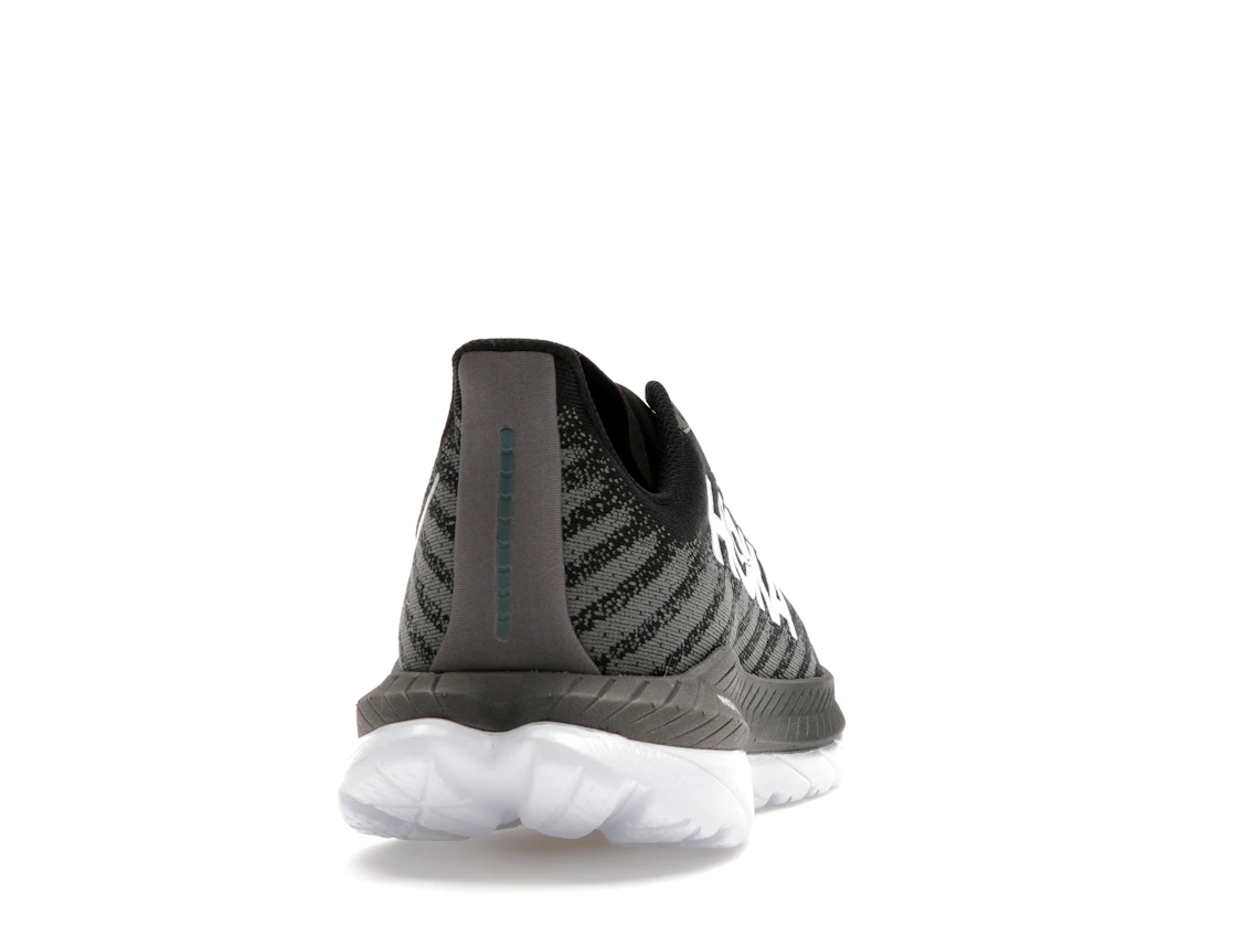 Vue 29 de Hoka One One Mach 5 Black Castlerock Grey