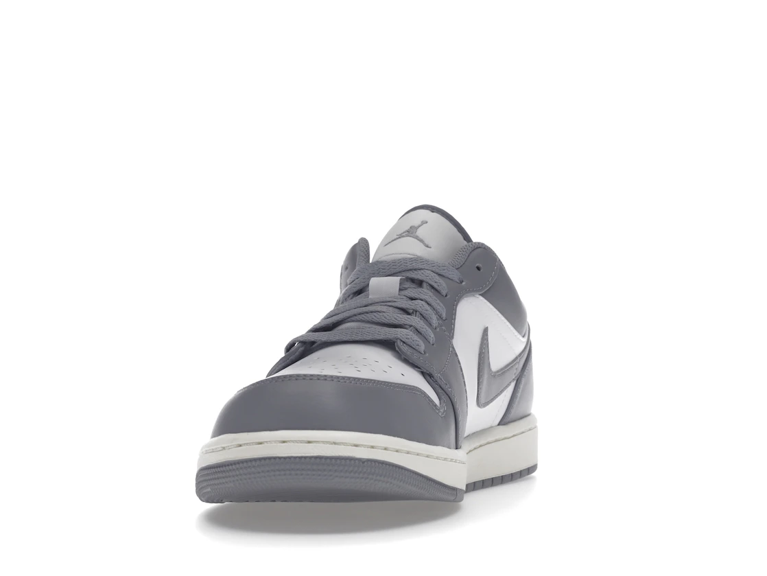 Vue 12 de Air Jordan 1 Low Vintage Stealth Grey