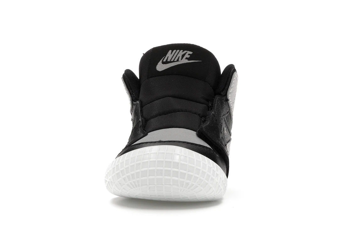 Vue 11 de Jordan 1 Crib Bootie Black Medium Grey (I)