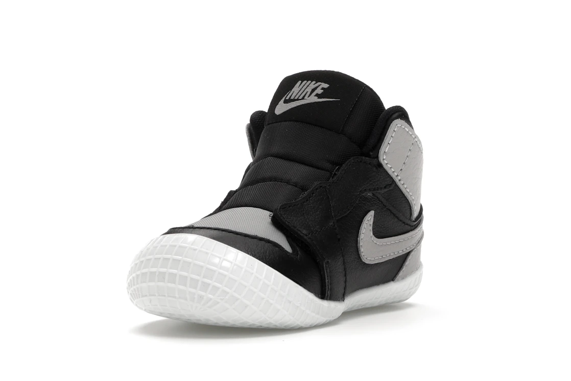 Vue 14 de Jordan 1 Crib Bootie Black Medium Grey (I)