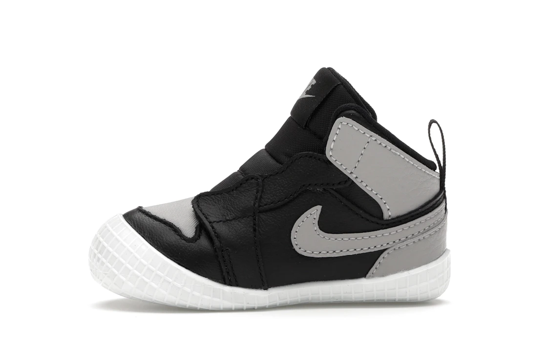 Vue 19 de Jordan 1 Crib Bootie Black Medium Grey (I)