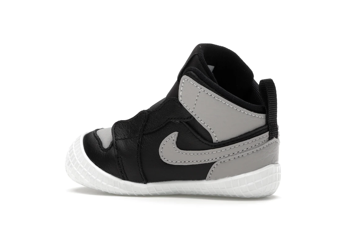Vue 22 de Jordan 1 Crib Bootie Black Medium Grey (I)