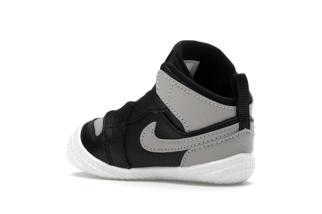 Vue 23 de Jordan 1 Crib Bootie Black Medium Grey (I)